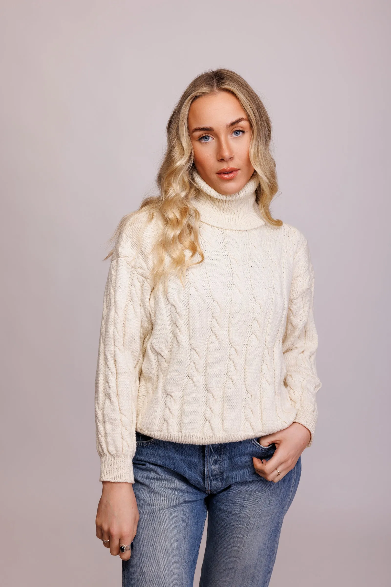 80's Handknit Aran Turtleneck S