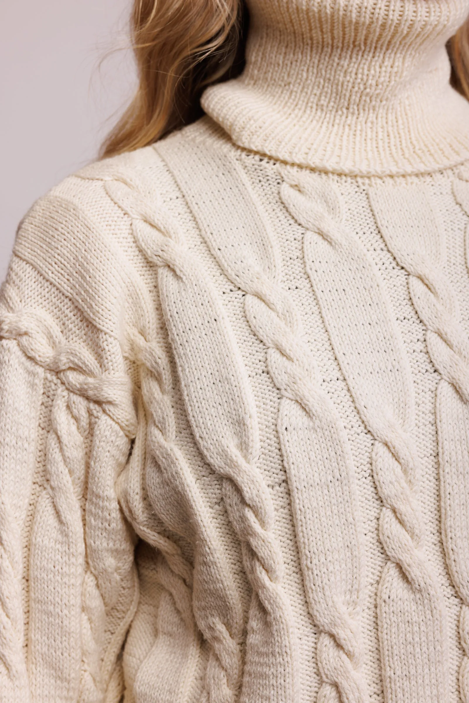 80's Handknit Aran Turtleneck S