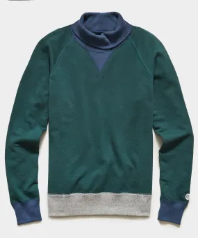 Colorblock Turtlenck Sweatshirt in Hunter Green