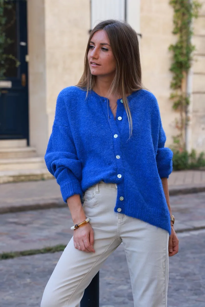 Gilet douillet bleu électrique chiné en maille col rond boutons nacrés