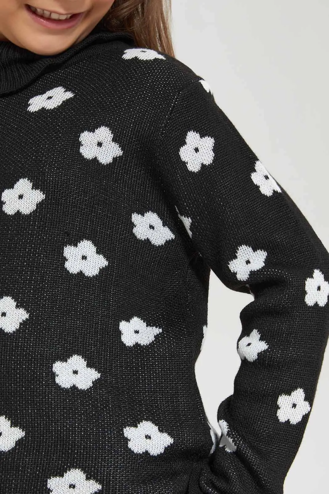 Girls Balck Floral Turtleneck Pullover