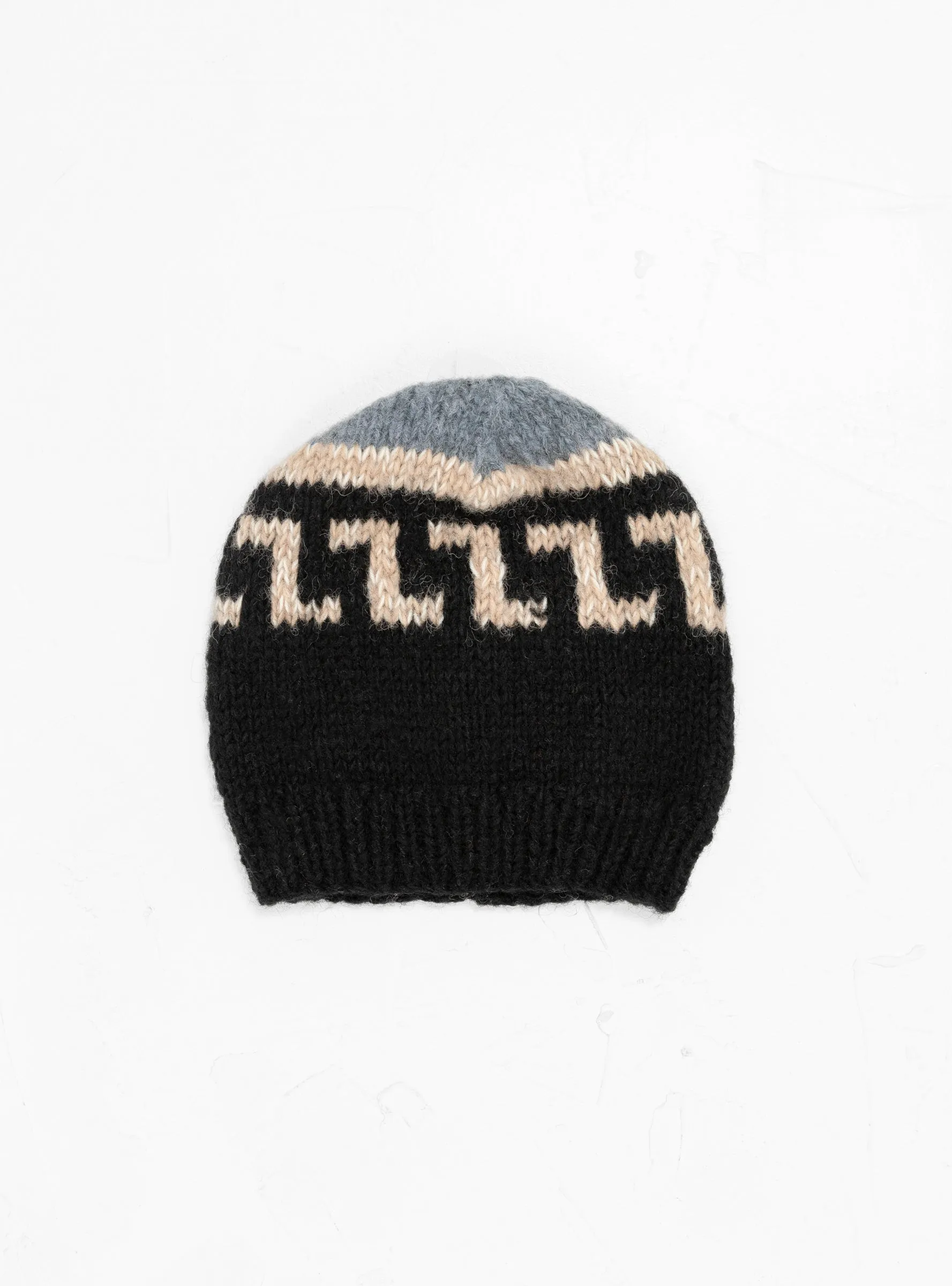 Hand Knit Pattern Beanie Black