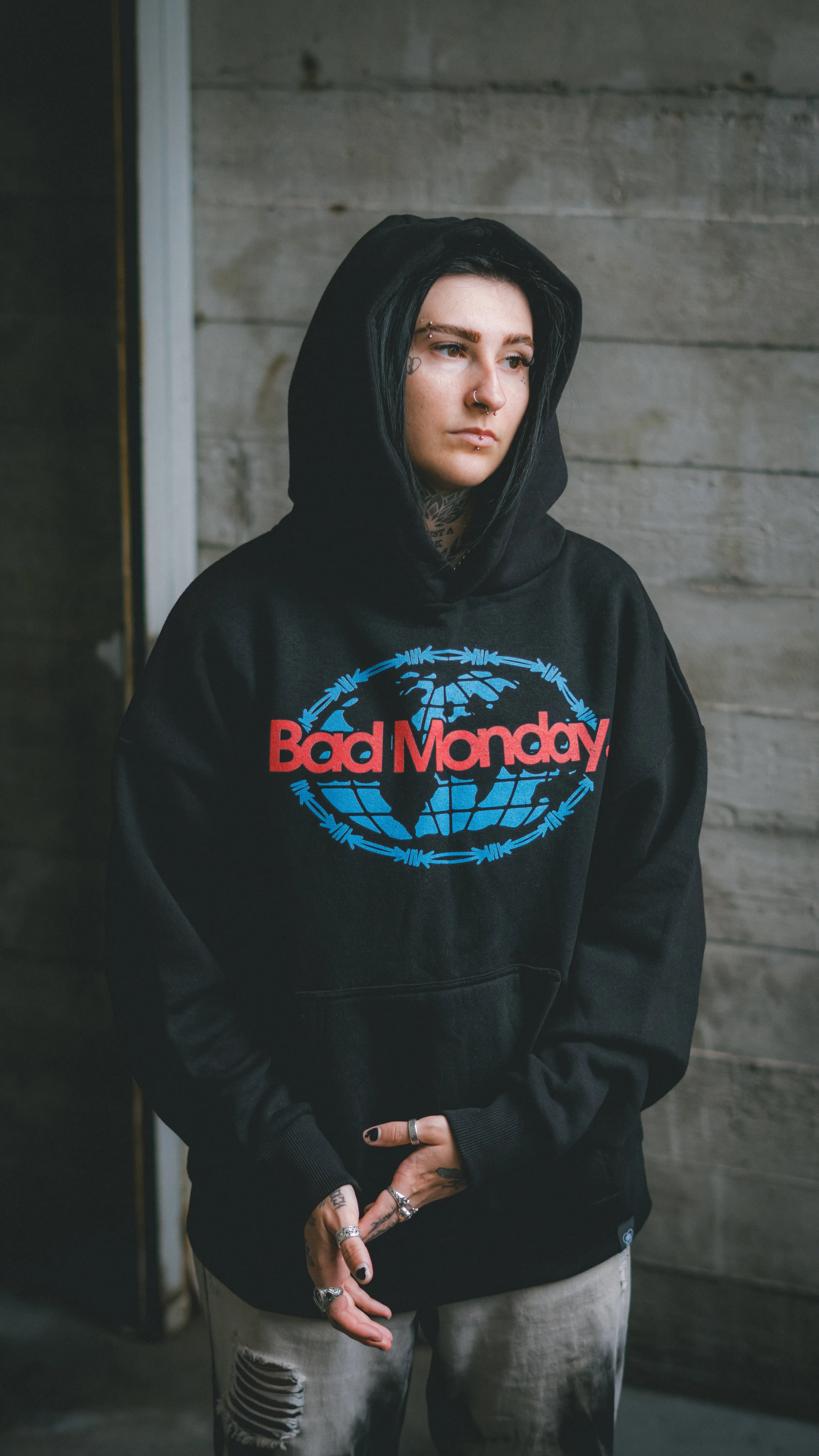 Oversized World Logo Hoodie / Front Print