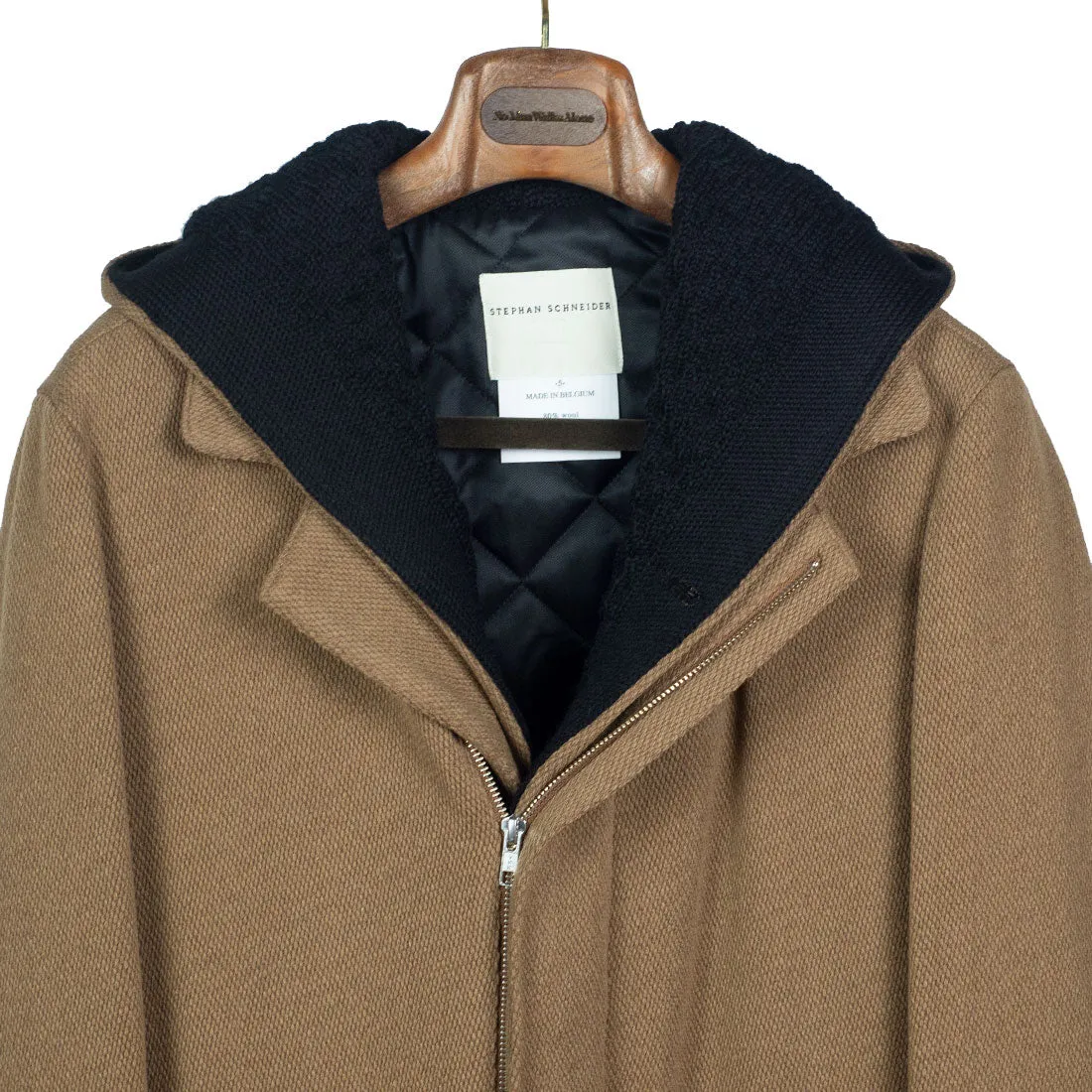 "Fake" coat in camel color wool hopsack with black knit lining